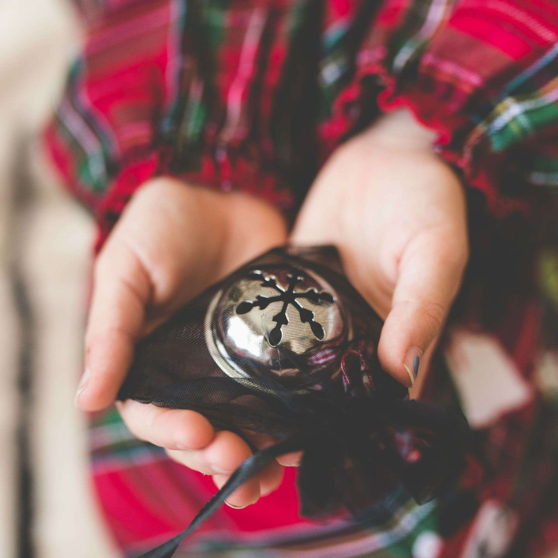 theta_jewellery_Believe Bell Christmas Tree Decoration